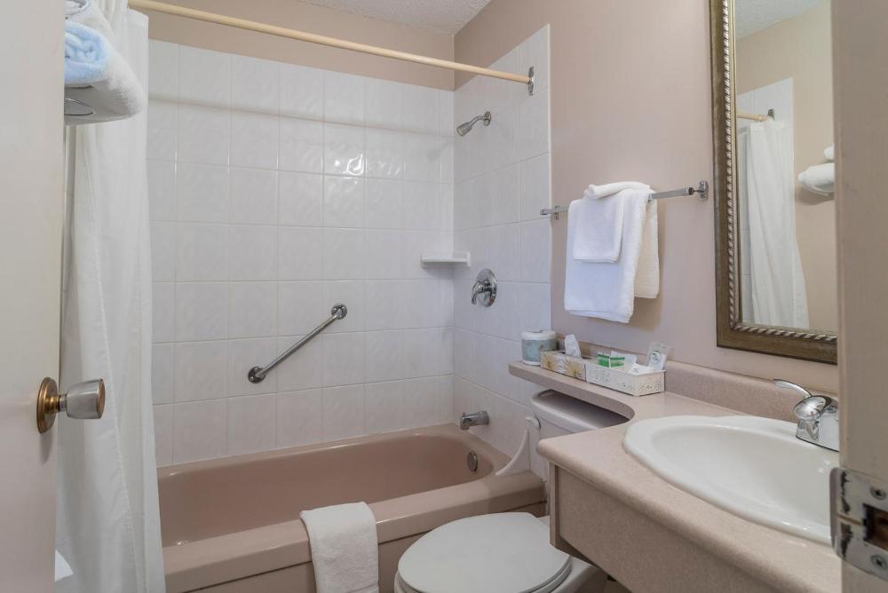 Superior 2 Queen Beds with Balcony